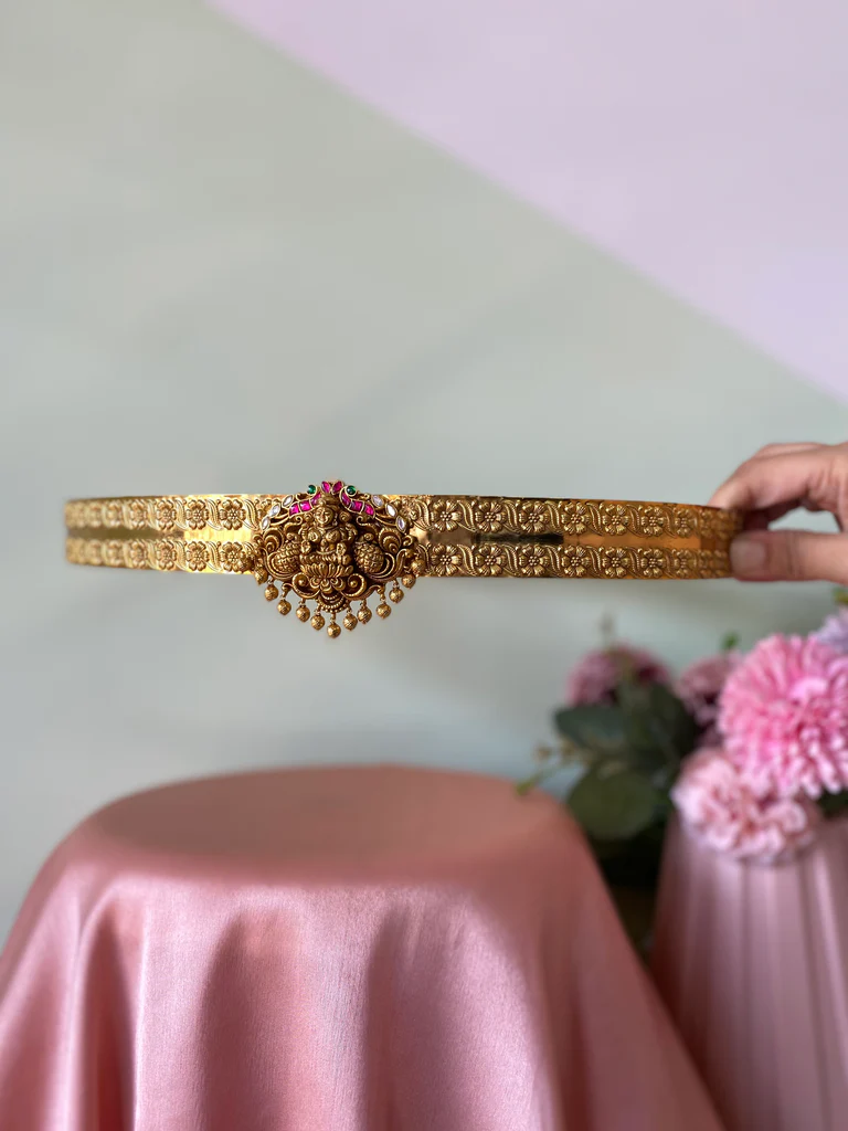 Embossed Simple Lakshmi Hipbelt